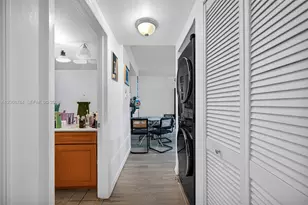 900 SW 8th St, Miami, FL 33130 - Photo 23
