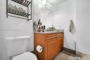 900 SW 8th St, Miami, FL 33130 - Photo 21