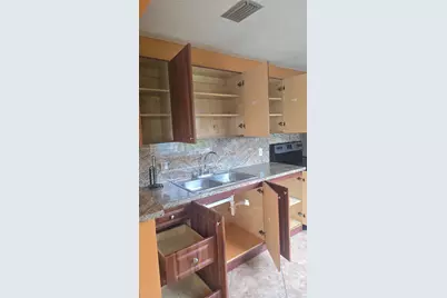1161 NE 111th St #1, Miami, FL 33161 - Photo 3