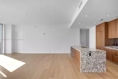 175 SE 25 Rd #3003, Miami, FL 33129 - Photo 9