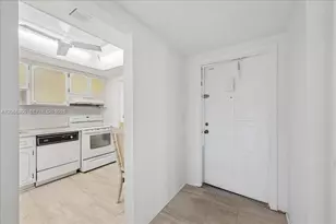 1200 Hillcrest Ct, Hollywood, FL 33021 - Photo 5