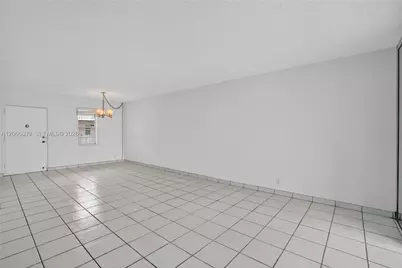 2821 Somerset Dr #317, Lauderdale Lakes, FL 33311 - Photo 7
