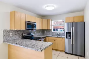 3072 NW 14th St, Miami, FL 33125 - Photo 7