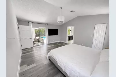 12484 SW 1st St, Coral Springs, FL 33071 - Photo 23