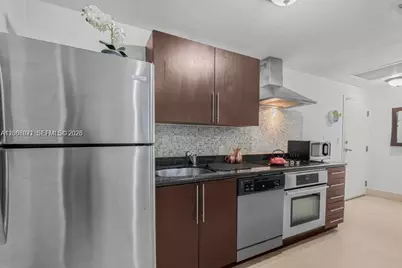 1300 Pennsylvania Ave #104, Miami Beach, FL 33139 - Photo 5