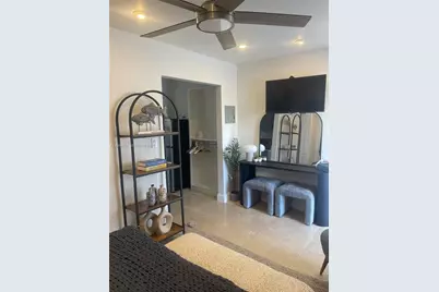 338 Roosevelt St #1002, Hollywood, FL 33019 - Photo 3