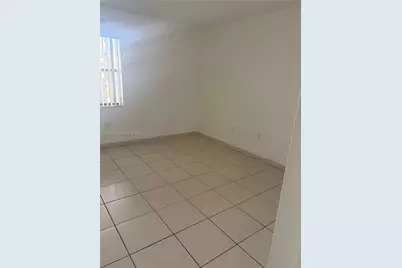 17919 NW 66th Ct, Hialeah, FL 33015 - Photo 23