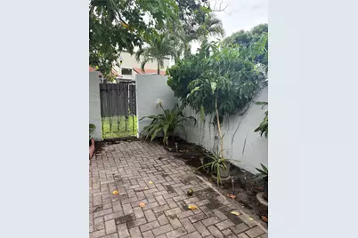 17919 NW 66th Ct, Hialeah, FL 33015 - Photo 29
