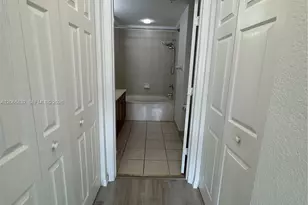 10885 NW 89th Terrace, Doral, FL 33178 - Photo 35