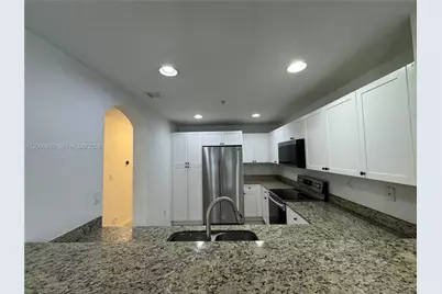 10885 NW 89th Ter #113, Doral, FL 33178 - Photo 49