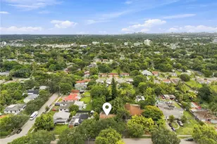 2541 Washington St, Hollywood, FL 33020 - Photo 3
