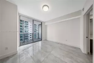 488 NE 18th St, Miami, FL 33132 - Photo 9
