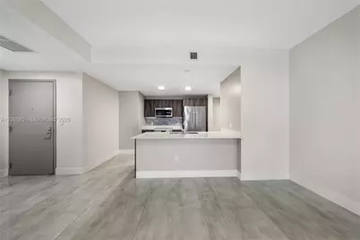 488 NE 18th St #2109, Miami, FL 33132 - Photo 3