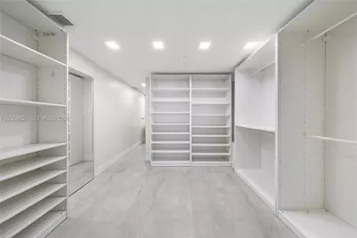 488 NE 18th St #2109, Miami, FL 33132 - Photo 7