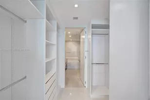 18975 Collins Ave, Sunny Isles Beach, FL 33160 - Photo 21