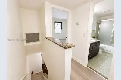1720 W 75th St, Hialeah, FL 33014 - Photo 15