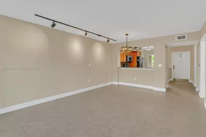 9537 Weldon Cir #I109, Tamarac, FL 33321 - Photo 13