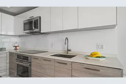 1300 Brickell Bay Dr #3102, Miami, FL 33131 - Photo 19
