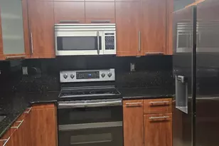 17370 NW 69th Ct, Hialeah, FL 33015 - Photo 5
