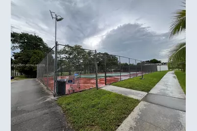 8020 N Colony Cir N #308, Tamarac, FL 33321 - Photo 11