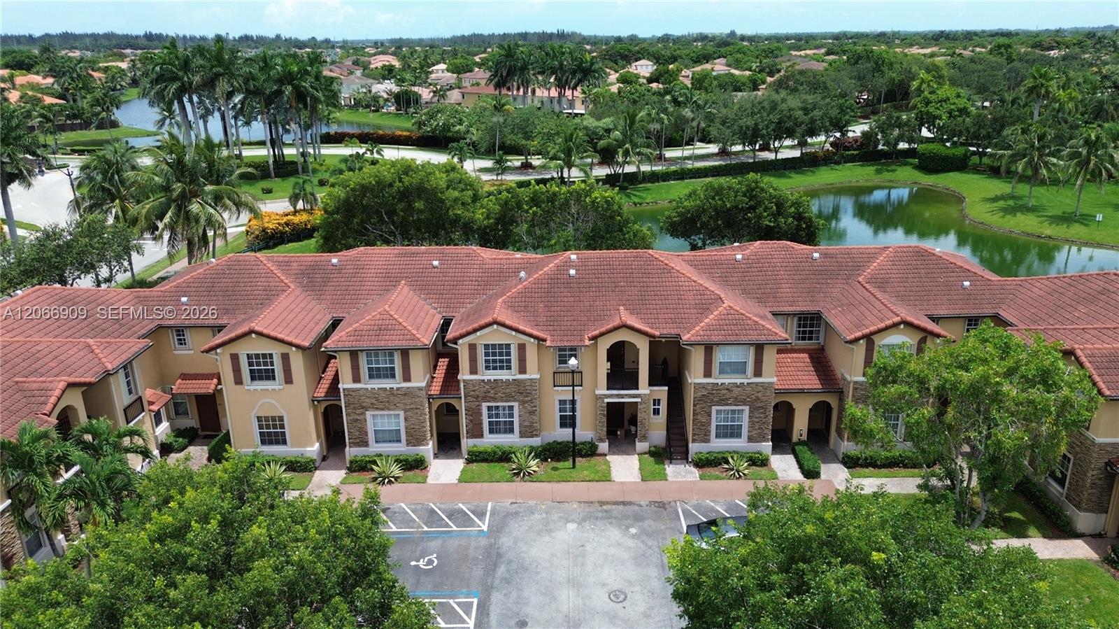 3390 NE 13th Cir Dr #206-19 - 3390 NE 13th Cir Dr #206-19, Homestead, FL 33033 Luxury Property | Jose Angel Pina