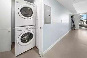 1010 Brickell Ave, Miami, FL 33131 - Photo 11