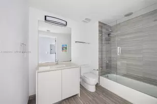 1010 Brickell Ave, Miami, FL 33131 - Photo 9