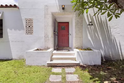621 NE 57th St, Miami, FL 33137 - Photo 11
