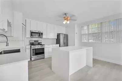 2555 Nassau Ln, Fort Lauderdale, FL 33312 - Photo 11