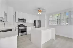2555 Nassau Ln, Fort Lauderdale, FL 33312 - Photo 11