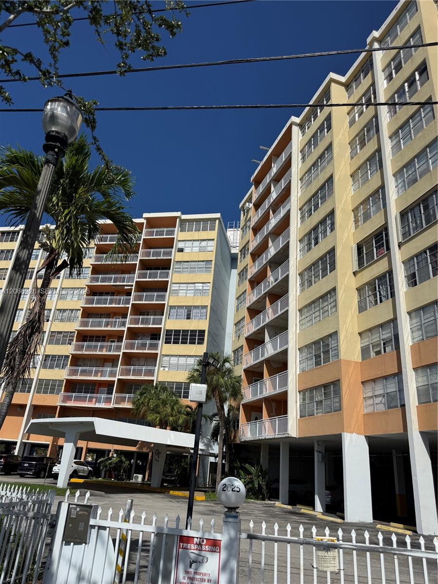 2025 NE 164th St #707 - 2025 NE 164th St #707, North Miami Beach, FL 33162 Luxury Property | Jose Angel Pina