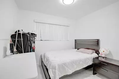 311 SW 68th Ter, Pembroke Pines, FL 33023 - Photo 13