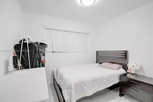 311 SW 68th Terrace, Pembroke Pines, FL 33023 - Photo 13