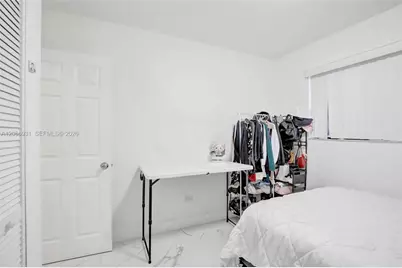 311 SW 68th Ter, Pembroke Pines, FL 33023 - Photo 15
