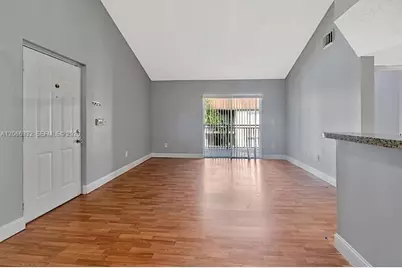 18830 NW 57th Ave #304, Hialeah, FL 33015 - Photo 5
