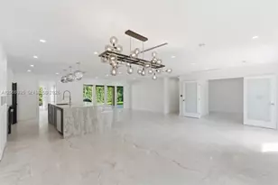 291 E Shore Dr E, Miami, FL 33133 - Photo 85