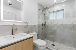 291 E Shore Dr E, Miami, FL 33133 - Photo 35