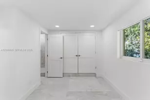 291 E Shore Dr E, Miami, FL 33133 - Photo 21