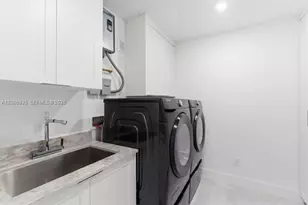 291 E Shore Dr E, Miami, FL 33133 - Photo 101