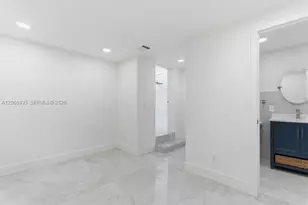 291 E Shore Dr E, Miami, FL 33133 - Photo 25