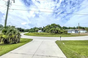 2013 Odessa Cir, Labelle, FL 33935 - Photo 57