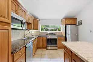 2355 Overbrook St, Miami, FL 33133 - Photo 15