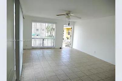 2724 NE 32nd St #1, Fort Lauderdale, FL 33306 - Photo 3