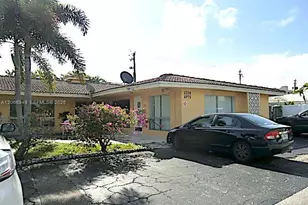 2724 NE 32nd St, Fort Lauderdale, FL 33306 - Photo 9