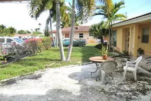 2724 NE 32nd St, Fort Lauderdale, FL 33306 - Photo 9