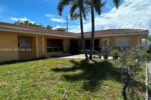 2724 NE 32nd St, Fort Lauderdale, FL 33306 - Photo 1