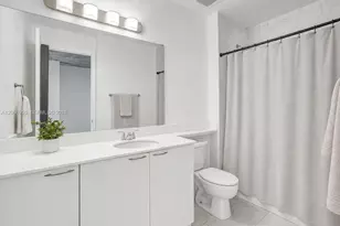 234 NE 3rd St, Miami, FL 33132 - Photo 11