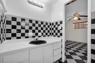 81 NW 41st St, Miami, FL 33127 - Photo 27