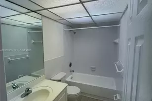 6970 NW 186th St, Hialeah, FL 33015 - Photo 21
