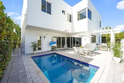 7515 NW 99th Ave, Doral, FL 33178 - Photo 9